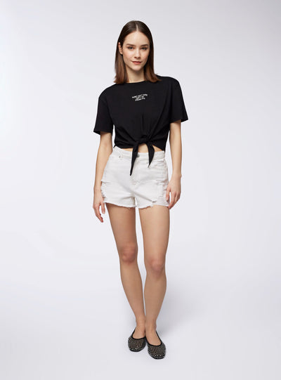 Shorts di jeans mom sfrangiati con strappi
