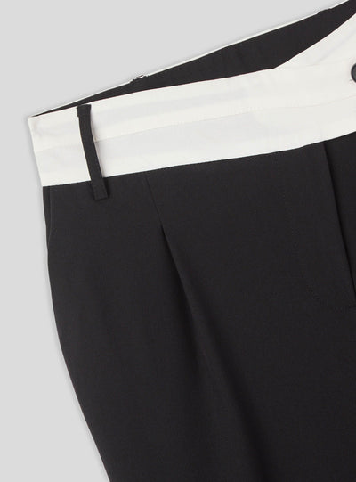 Pantaloni wide leg con fascia a contrasto in vita