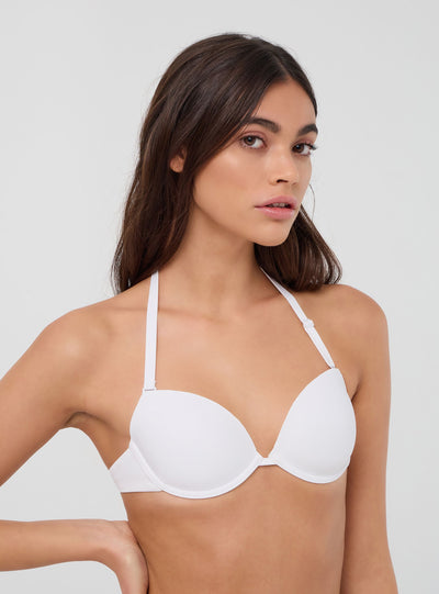 Reggiseno multifunzionale con coppe preformate