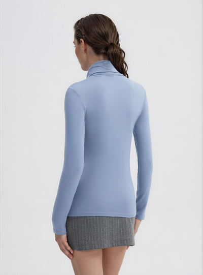 T-shirt a maniche lunghe con collo alto