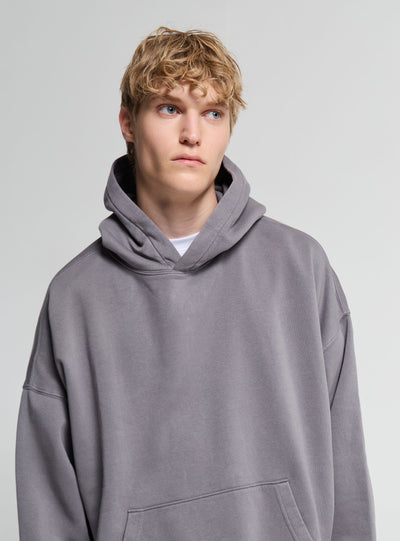 Felpa oversize con cappuccio e tasca a marsupio