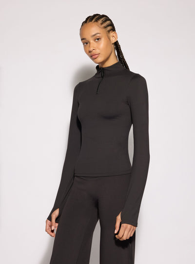 T-shirt sportiva con mezza zip