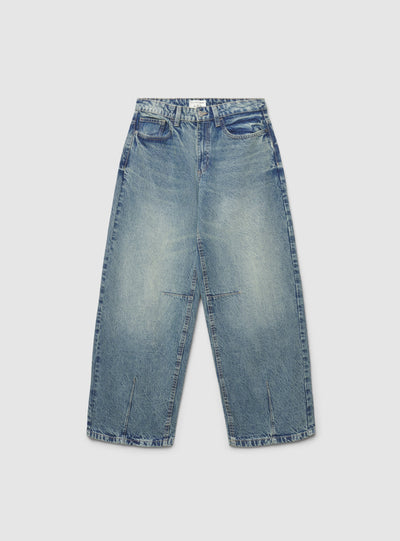 Jeans barrel con fibbia posteriore