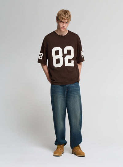 T-shirt con stampa numero e vestibilità boxy