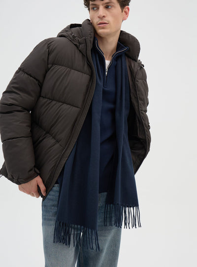 Padded jacket with hood and zip fastening