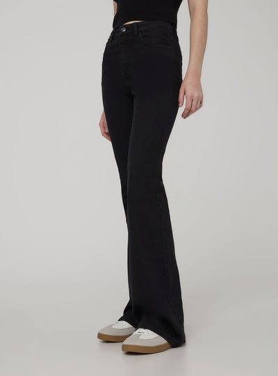 Jeans vita alta a zampa
