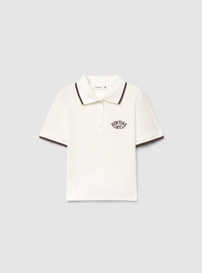 T-shirt con colletto polo e ricamo college