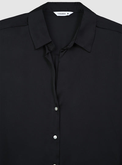 Camicia ampia effetto raso tinta unita