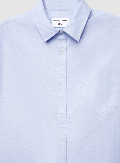 Camicia a maniche lunghe tinta unita con taschino
