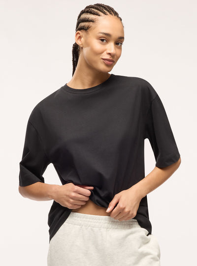 T-shirt over a tinta unita