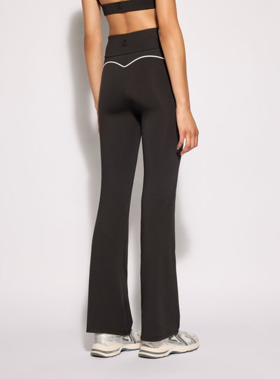 Leggings sportivi lunghi a zampa con piping