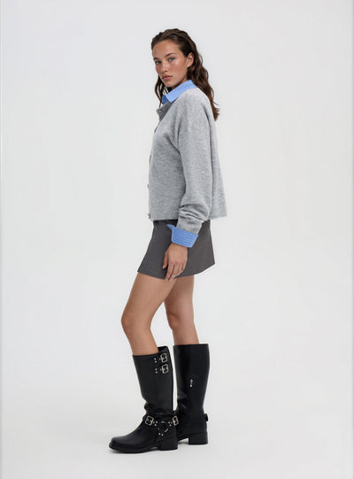 Cardigan ampio con bottoni