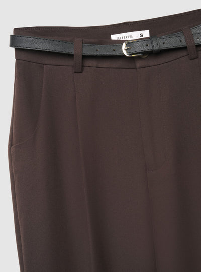Pantaloni chino con pinces e cintura