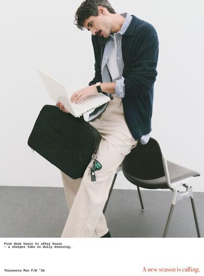 Solid colour button-up cardigan