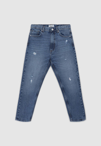 Jeans relaxed con piccoli strappi