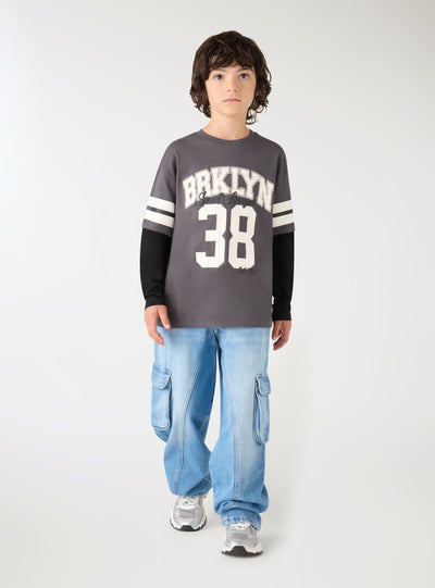 T-shirt con stampa sportiva