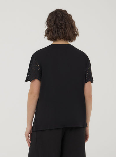 T-shirt with sangallo sleeves
