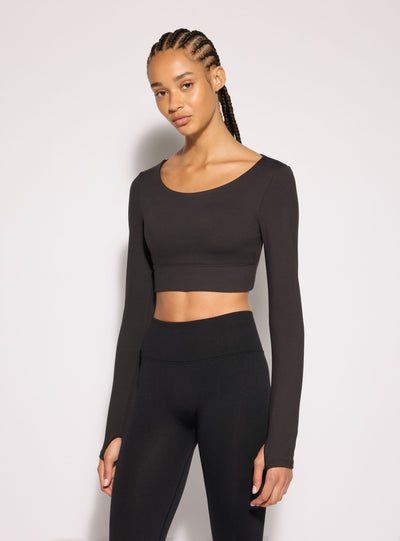 T-shirt corta sportiva con laccetti incrociati