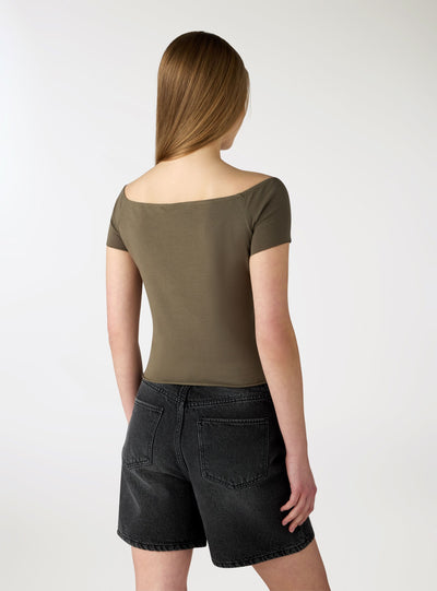 WORNG-SAB0083444001-S335-FULLBACK.jpg
