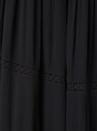 Gonna lunga con inserto in macramè