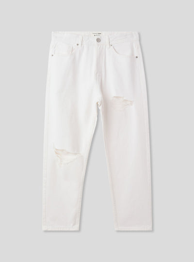 Loose fit jeans with rips