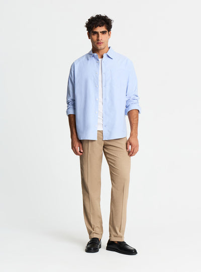 Camicia a maniche lunghe tinta unita con taschino