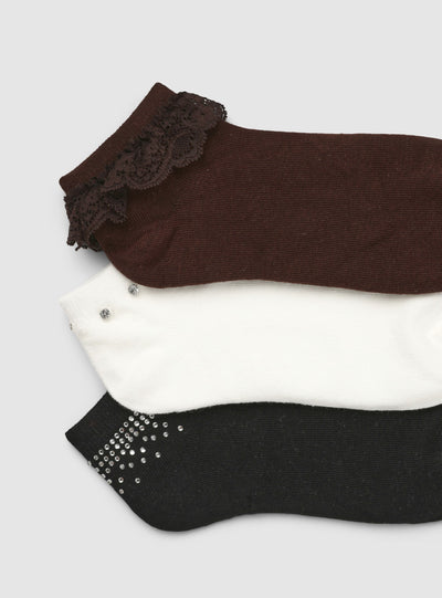 Pack of 3 pairs of ankle socks with rhinestones and lace frills