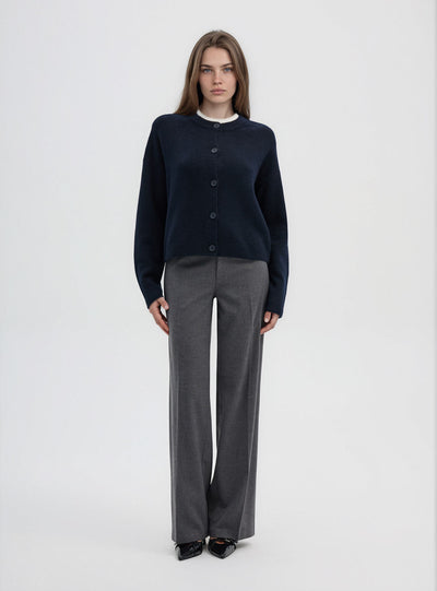 Cardigan ampio con bottoni