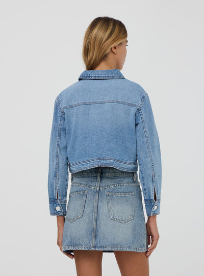 Giubbino in jeans crop con tasche