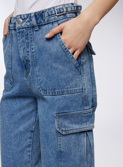 Jeans cargo con fasce regolabili in vita