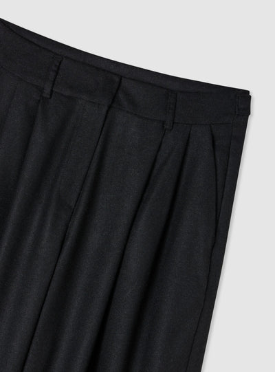 Wide-leg trousers with pleats