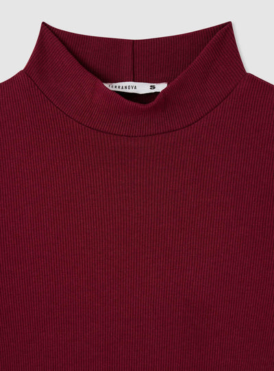 T-shirt a costine con collo lupetto