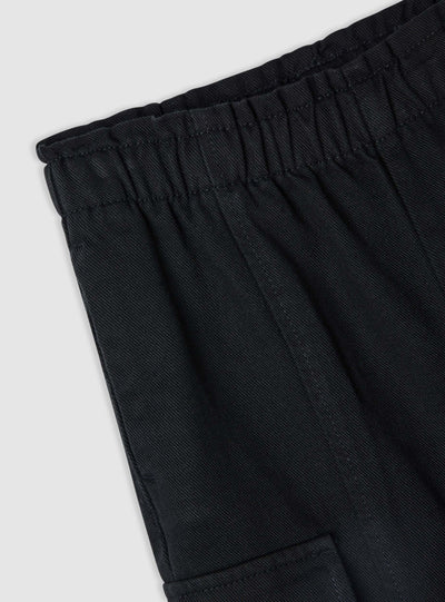 Pantaloni cargo con elastico al fondo