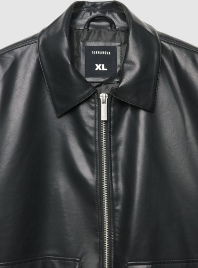 Giubbotto boxy con collo camicia e tasconi