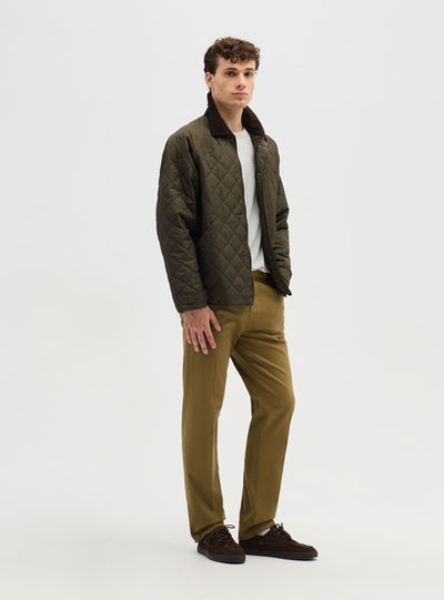 Pantaloni chinos sartoriali con piega