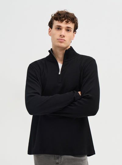 T-shirt con collo a zip