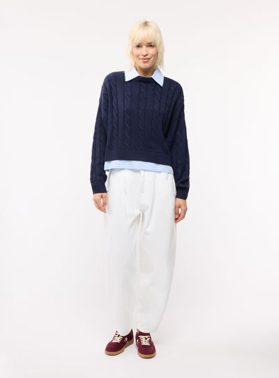 Maglia con trecce e collo camicia