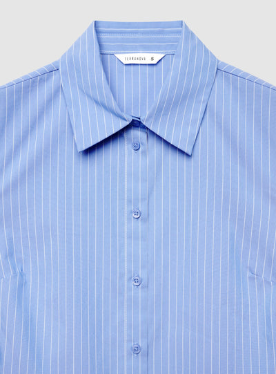 Camicia a righe con arricciature laterali