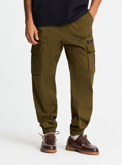 Pantaloni cargo con coulisse e tasche