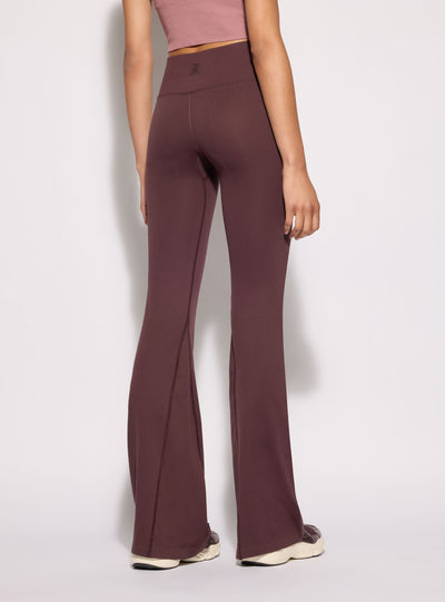 Leggings sportivi a zampa seamless