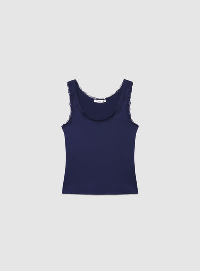 Top con bordi in pizzo