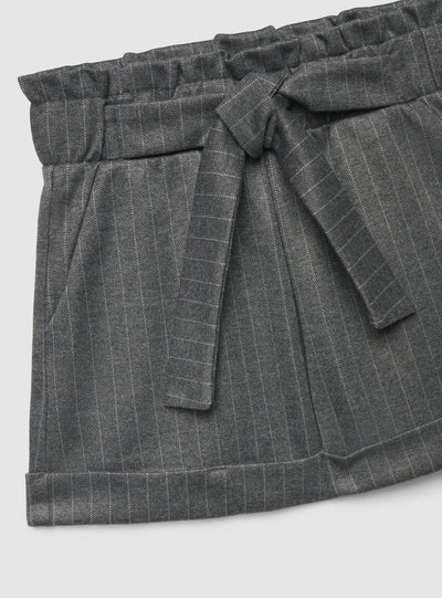 Shorts paperbag gessati con cintura