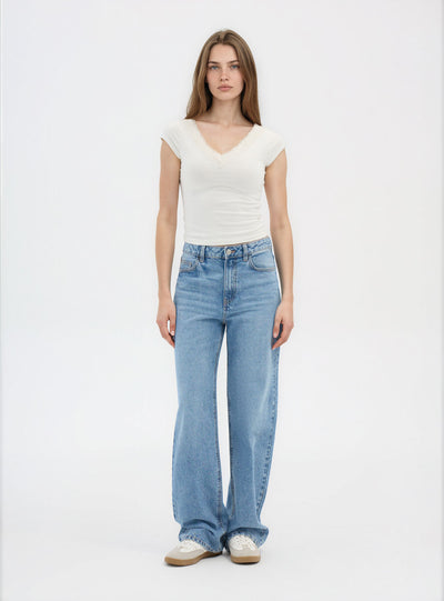 T-shirt con inserto in pizzo