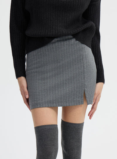 Skort mini gessato con spacco
