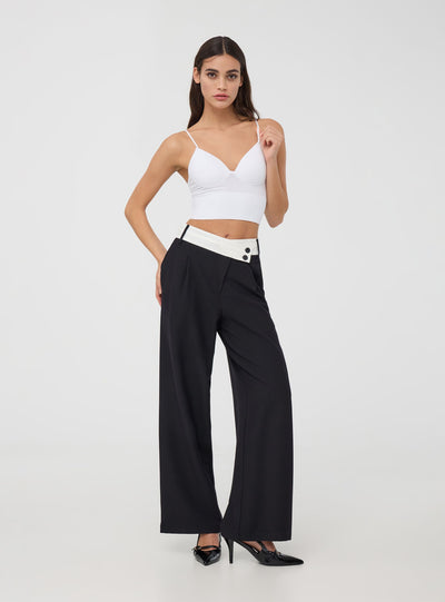 Top seamless with cups