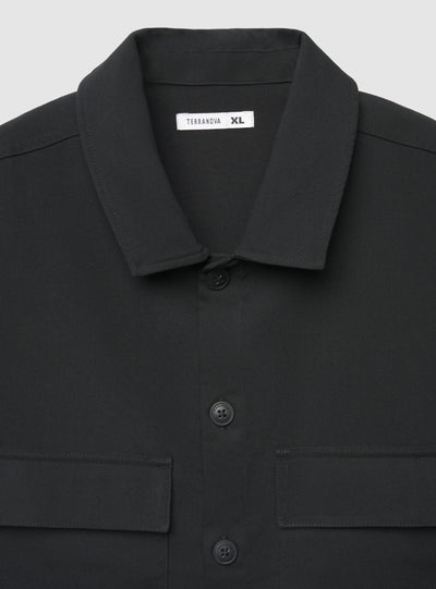 Camicia boxy tinta unita con tasche