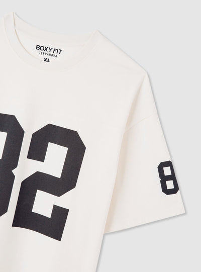 T-shirt con stampa numero e vestibilità boxy