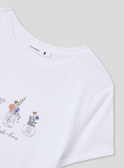 Camiseta slim fit con estampado de flores