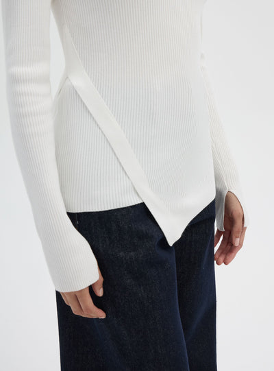 Asymmetric solid-colour off-shoulder top