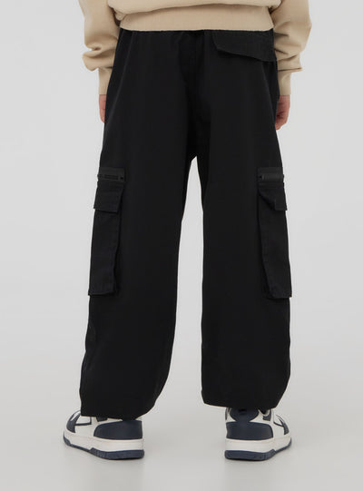 Pantaloni cargo con zip